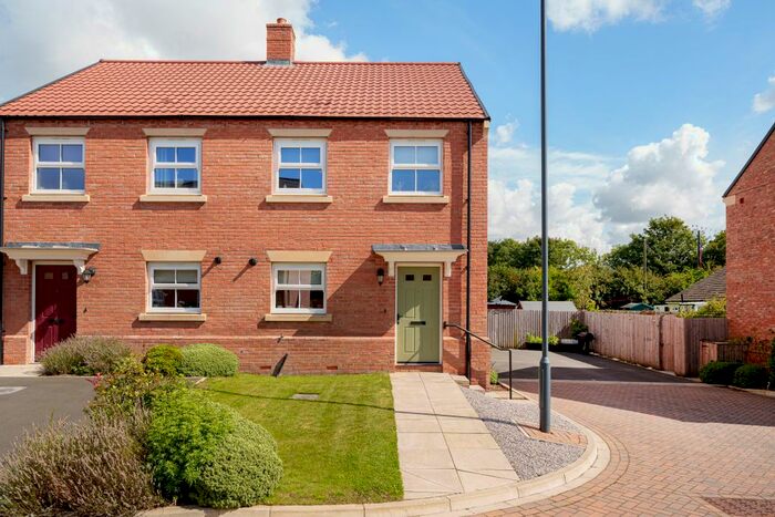 2 Bedroom Semi-Detached House For Sale In Paddock Way, York, YO26