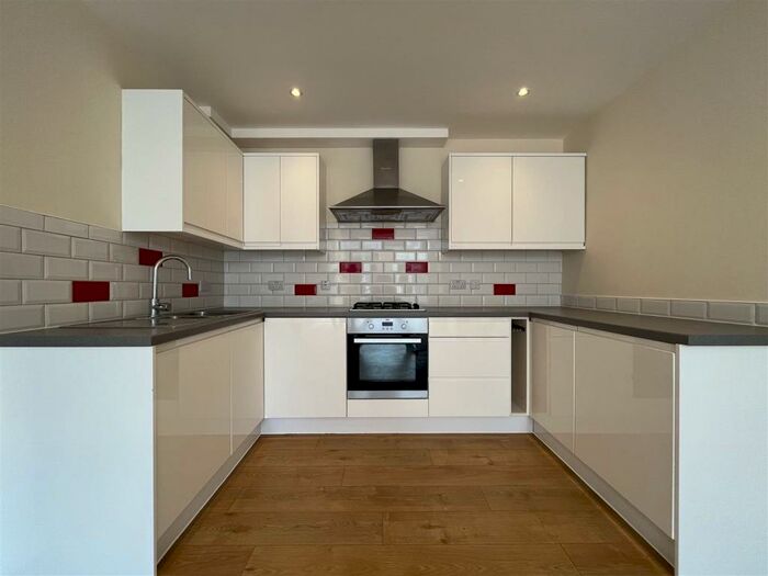 1 Bedroom Apartment To Rent In Sandy Lane South, Wallington, SM6