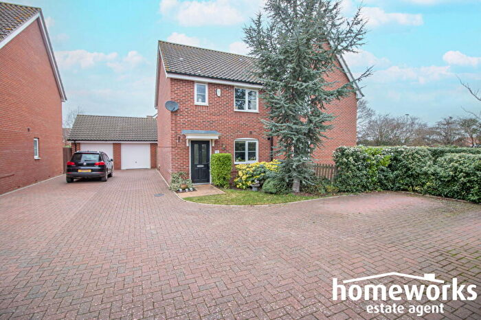 3 Bedroom Semi Detached House For Sale In Spindle End, Dereham, NR20
