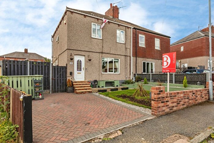 3 Bedroom Semi-Detached House For Sale In Hadfield Street, Wombwell, Barnsley, S73