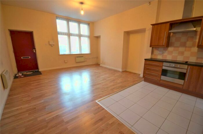 1 Bedroom Apartment To Rent In Constable House, - Stockport Road, Denton, Manchester, M34