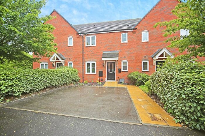 3 Bedroom Terraced House For Sale In Bosworth Avenue, Stratford-upon-Avon, Warwickshire, CV37