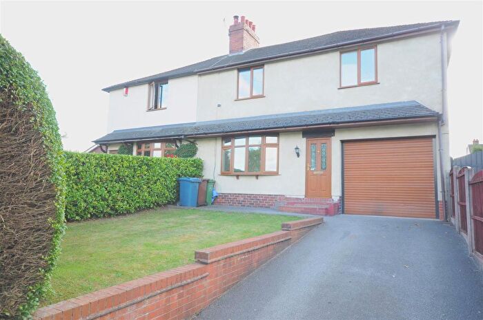 4 Bedroom Semi-Detached House To Rent In Meaford Road, Barlaston, Stoke-On-Trent, ST12