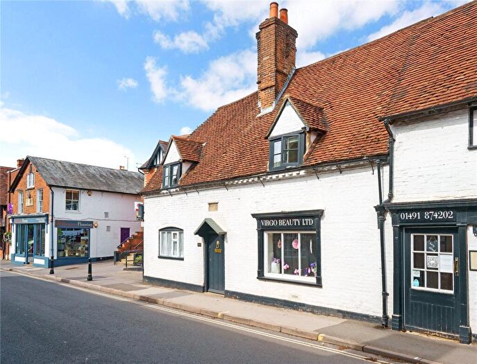 3 Bedroom End Of Terrace House For Sale In High Street, Goring, Reading, RG8