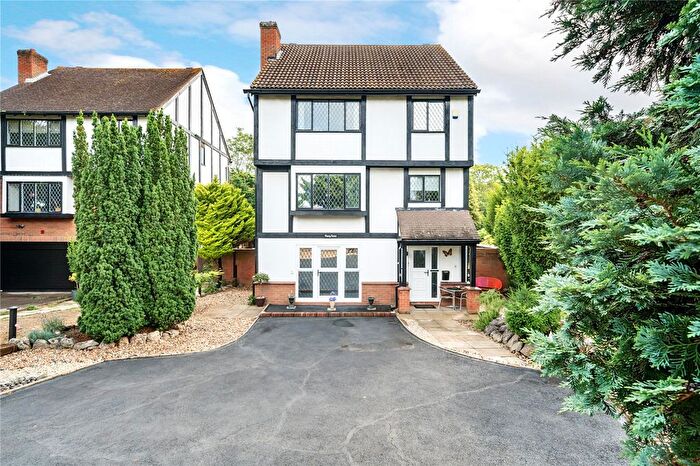 5 Bedroom Detached House To Rent In Molember Court, Molember Road, East Molesey, KT8