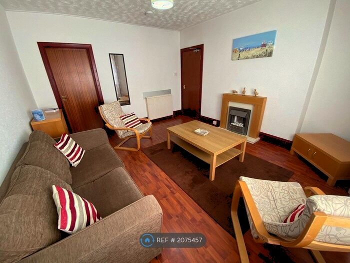 3 Bedroom Flat To Rent In Holburn Street, Aberdeen, AB10