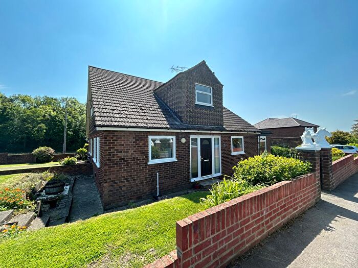 3 Bedroom Detached House To Rent In Hill Court, Rochester, ME3