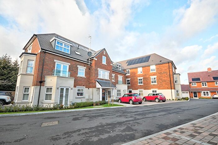 2 Bedroom Flat To Rent In Goodearl Place, Princes Risborough, Buckinghamshire, HP27