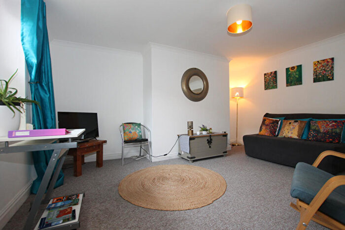 1 Bedroom Detached House To Rent In Lind Street, Ryde, PO33