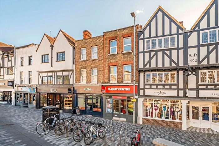 2 Bedroom Flat For Sale In Market Place, Kingston Upon Thames, KT1
