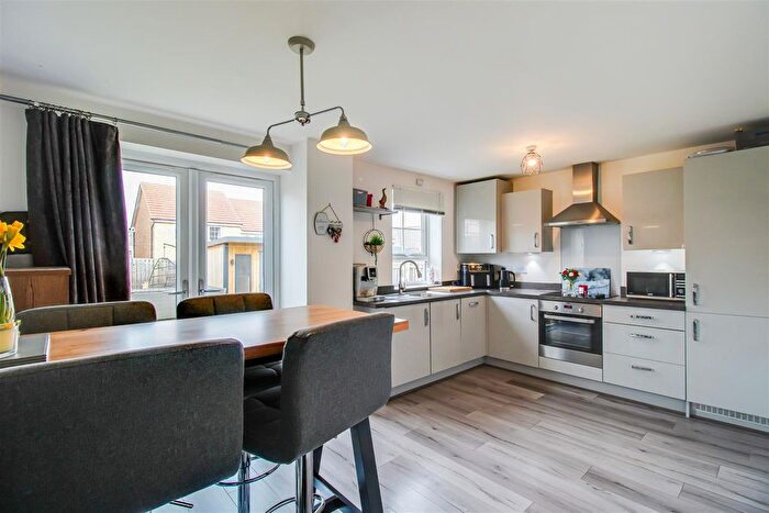 3 Bedroom Semi-detached House For Sale In William Street, Pontefract, WF8