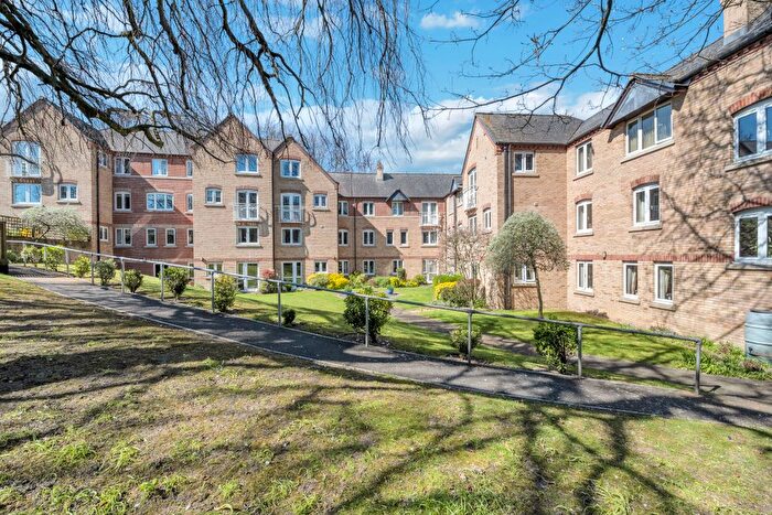 1 Bedroom Flat For Sale In Lacy Court, Risbygate Street, Bury St. Edmunds, IP33