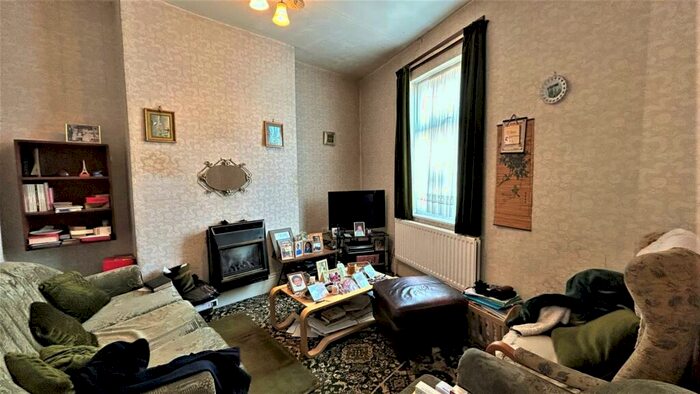 3 Bedroom End Of Terrace House For Sale In Kingsley Road, Balsall Heath, B12