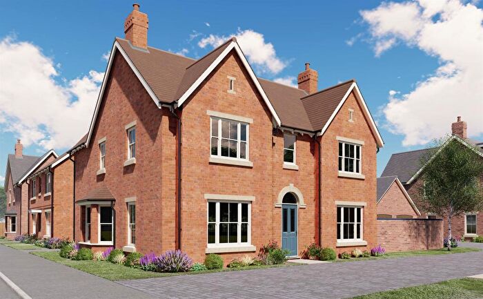 4 Bedroom Detached House For Sale In Huntshaw Close, Houlton, Rugby, CV23