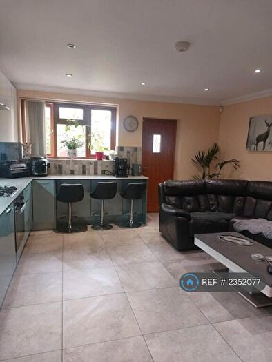 3 Bedroom Terraced House To Rent In Bentry Road, Dagenham, RM8