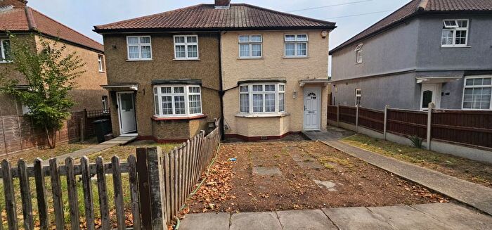 3 Bedroom Semi-Detached House To Rent In Anglesey Road, Enfield, EN3