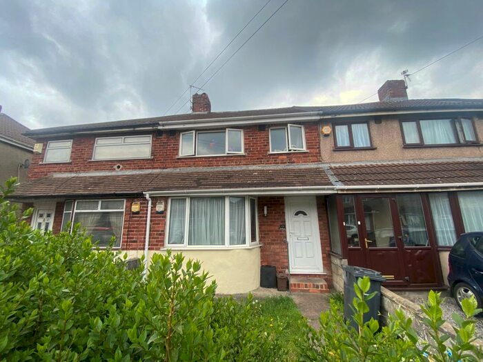 3 Bedroom House To Rent In Leinster Avenue, Knowle, BS4