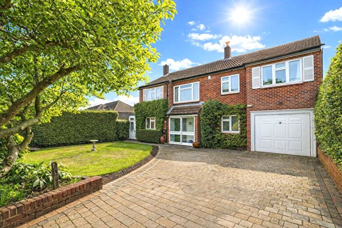 5 Bedroom Detached House For Sale In St. Johns Road, Loughton, Essex, IG10