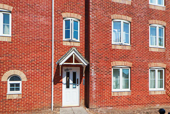 2 Bedroom Flat To Rent In Epsom Close, Stevenage, Hertfordshire, SG1