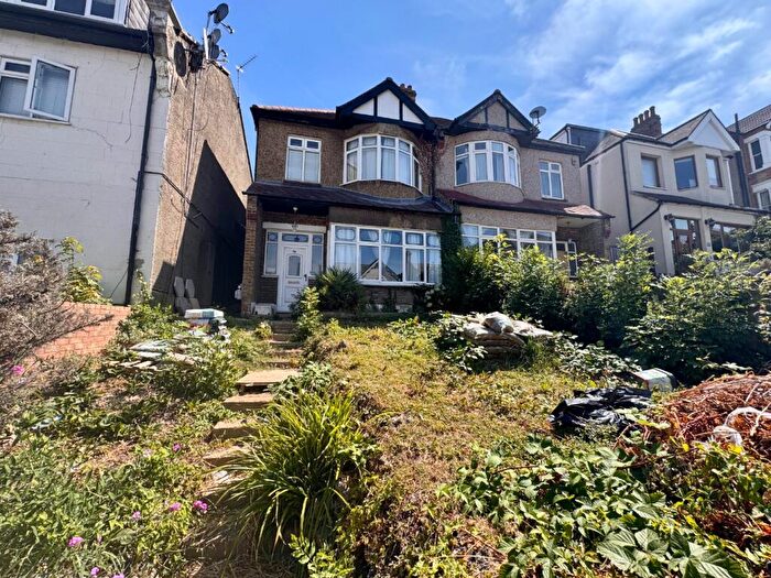 3 Bedroom Semi-Detached House For Sale In Eglinton Hill, Shooters Hill, London, SE18