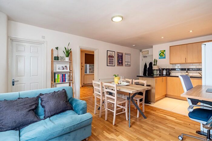 1 Bedroom Flat For Sale In Fellows Road, London, NW3