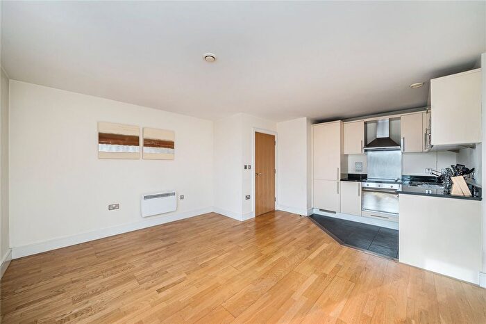 1 Bedroom Flat To Rent In Drayton Park, London, N5