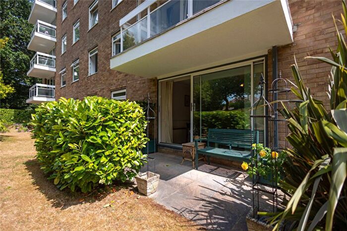 2 Bedroom Flat For Sale In Hurst Hill, Poole, Dorset, BH14
