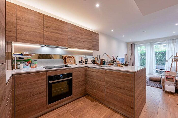 1 Bedroom Flat To Rent In Judde House, Duke Of Wellington Avenue, Woolwich, London, SE18