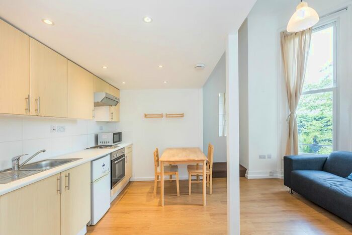 Studio To Rent In Carleton Road, Islington, N7