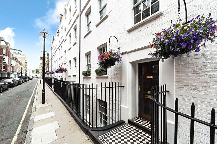 1 Bedroom Flat For Sale In Cranfield Court, Homer Street, London, W1H