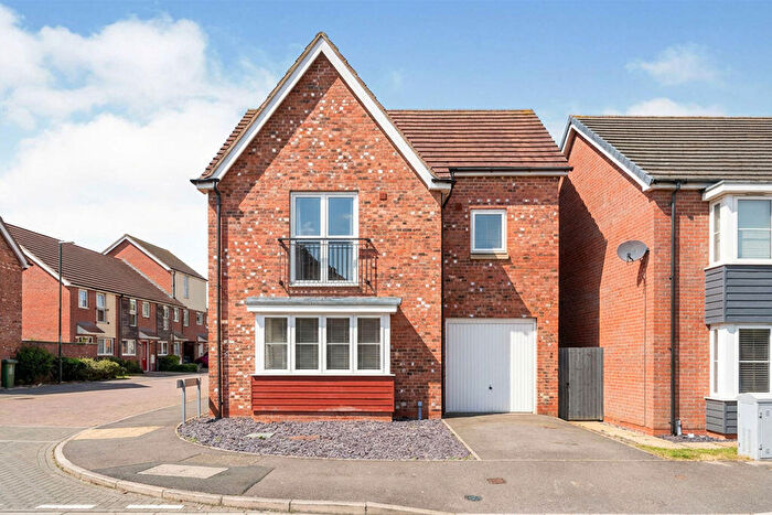 3 Bedroom Detached House For Sale In Wild Cherry Mews, Grimsby, DN34
