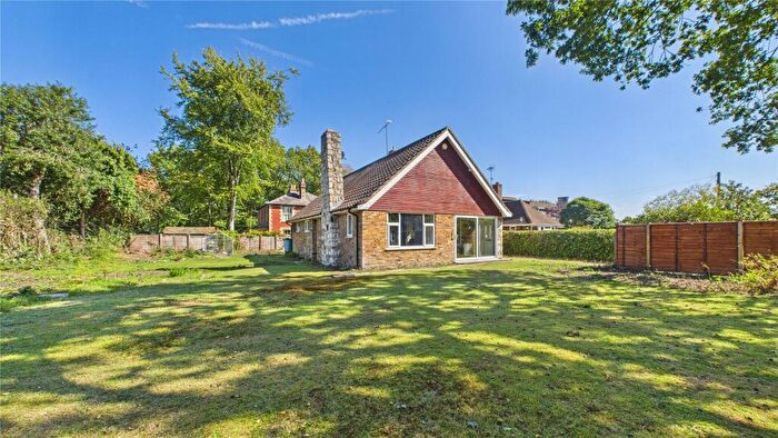 2 Bedroom Bungalow For Sale In Higgs Lane, Bagshot, Surrey, GU19