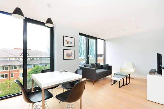 2 Bedroom Flat To Rent In Spitfire Building, King's Cross, London, N1