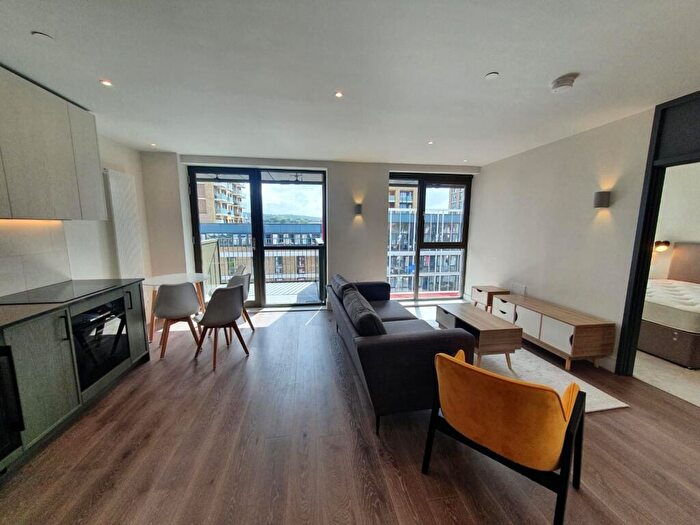 1 Bedroom Flat To Rent In Windsor Square, Royal Arsenal Riverside, London, SE18