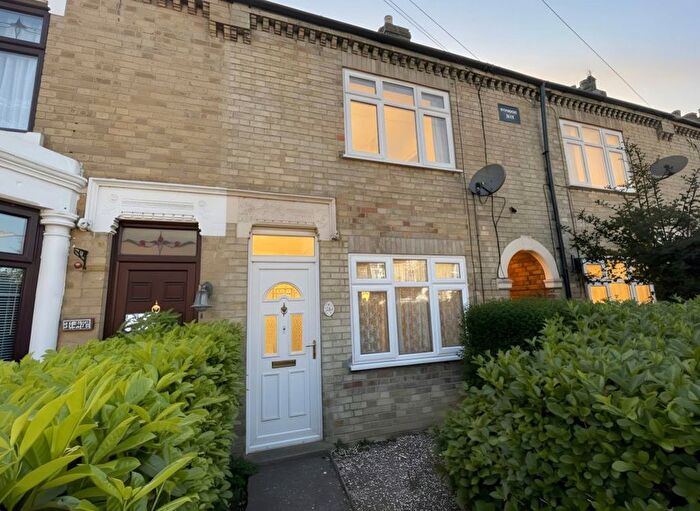 3 Bedroom Terraced House To Rent In Alderman`S Drive, Peterborough, PE3