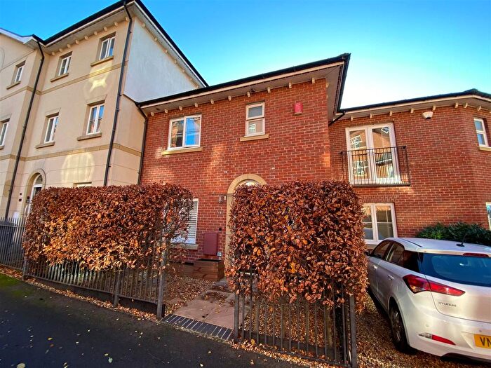 3 Bedroom Terraced House For Sale In Pillowell Drive, Gloucester, GL1