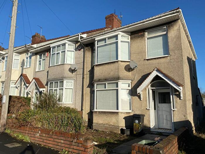 4 Bedroom End Of Terrace House To Rent In Wessex Avenue, Horfield, Bristol, BS7