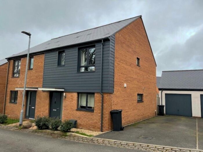 3 Bedroom Semi-Detached House To Rent In Buccas Way, Callington, PL17