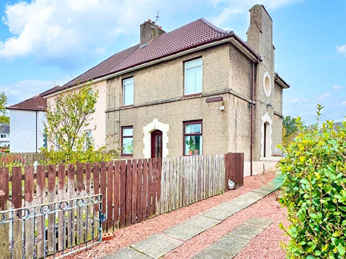 2 Bedroom Flat For Sale In Western Crescent, Kilbirnie, KA25