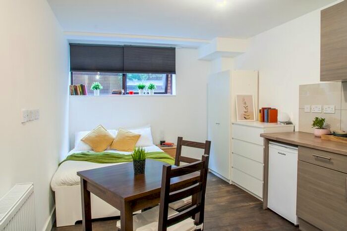 1 Bedroom Studio To Rent In Edgware Road, London, NW2