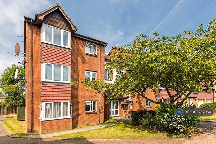 1 Bedroom Flat To Rent In Sterling Gardens, London, SE14