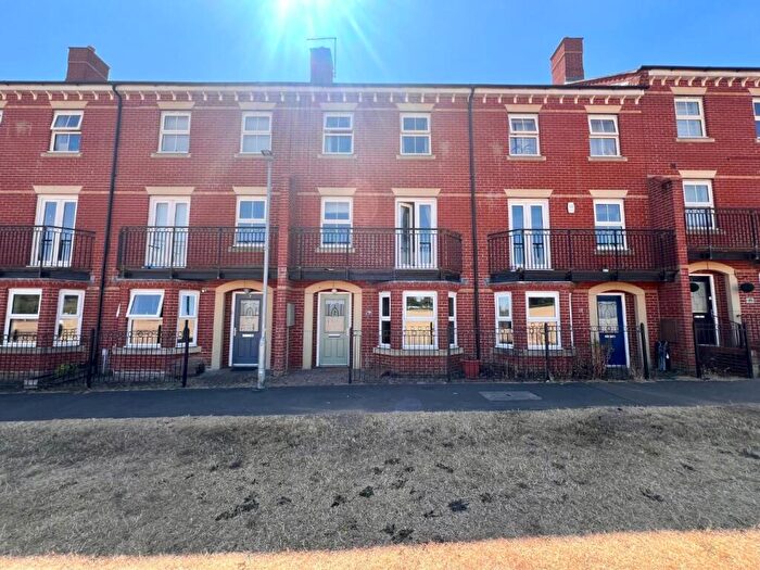 3 Bedroom Town House For Sale In Frank Large Walk, St. Crispin, Northampton, NN5