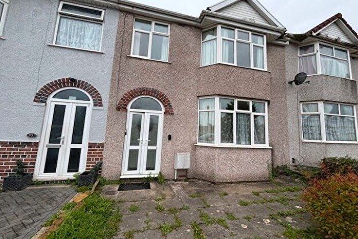 3 Bedroom Property To Rent In Lodge Causeway, Bristol, BS16