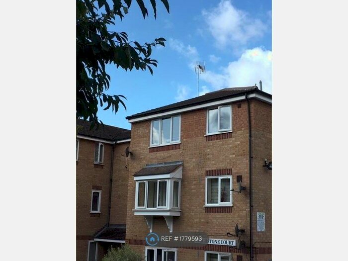1 Bedroom Flat To Rent In Brighstone Court, Purfleet, RM19