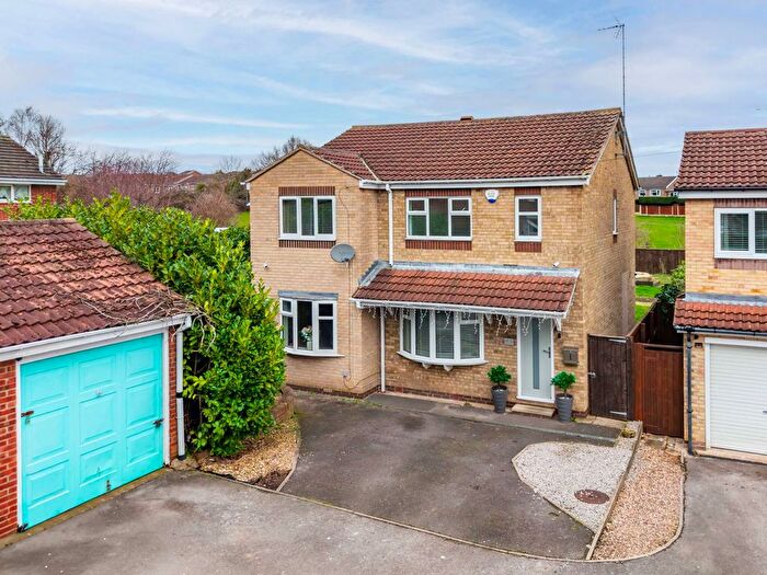 3 Bedroom Detached House For Sale In Ferndale Drive, Bramley, Rotherham, S66