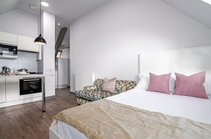1 Bedroom Flat To Rent In The Manor House, BS2