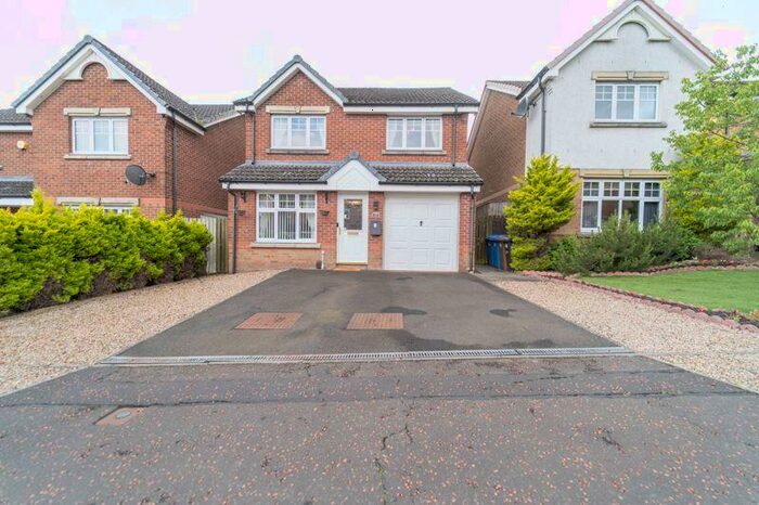 4 Bedroom Detached House For Sale In Chuckethall Place, Deans, Livingston, EH54