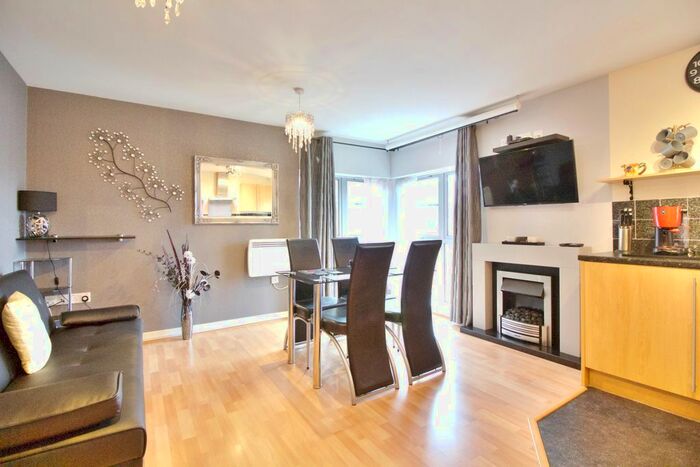 2 Bedroom Flat To Rent In St. Johns Walk, York, YO31