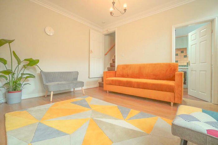 2 Bedroom Terraced House To Rent In Anderson Avenue, Leeds, LS8