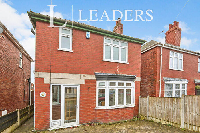 3 Bedroom Detached House To Rent In Brenden Avenue, DE55